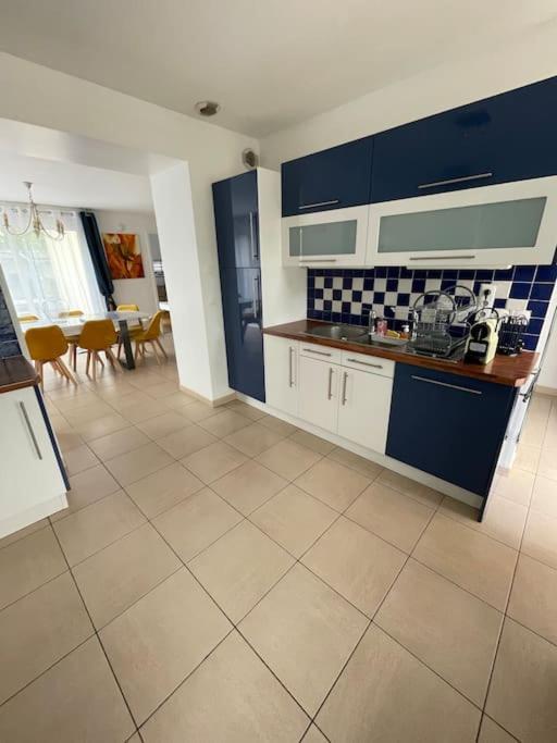 Maison De Vacances Familiale Ouistreham Buitenkant foto