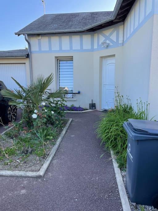 Maison De Vacances Familiale Ouistreham Buitenkant foto